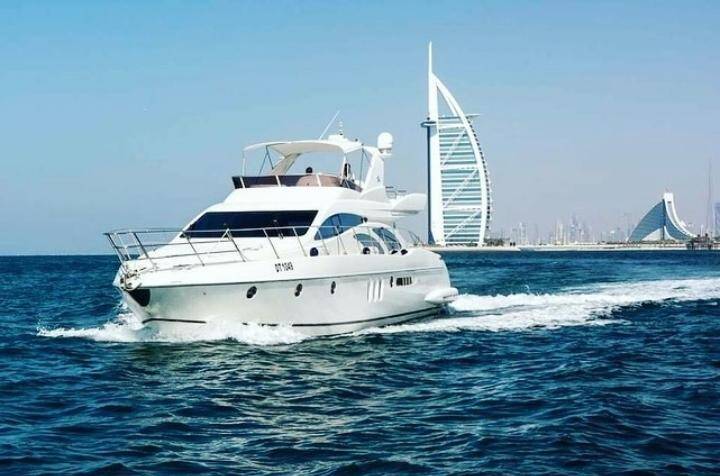 Explore Dubai