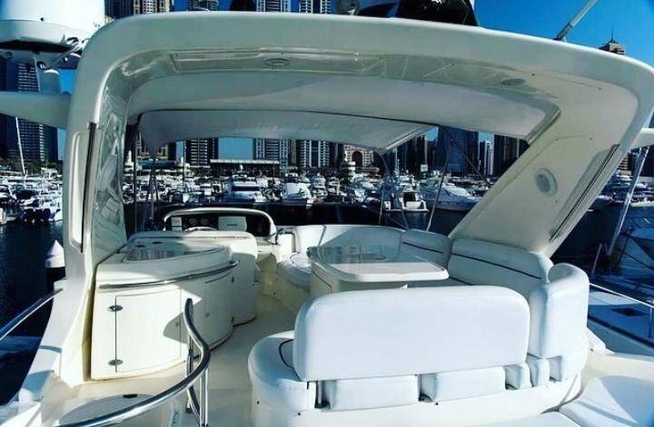 Explore Dubai